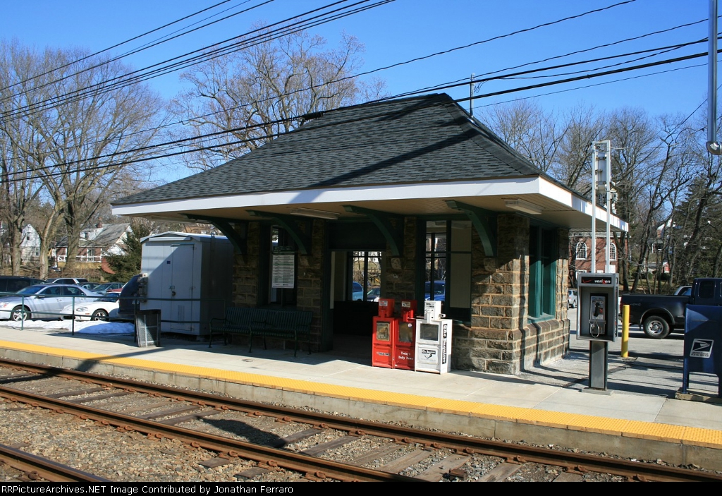 SEPTA Route 101 Trolley Stop